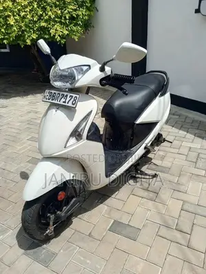 Hero Pleasure 2015 Motorbike (Used)