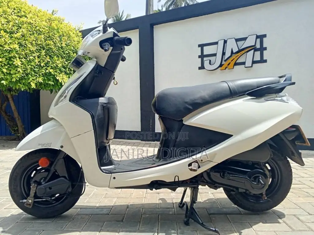Hero Pleasure 2015 Motorbike (Used)