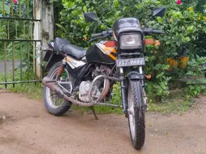 Suzuki GS125 1998 Motorbike (Used)