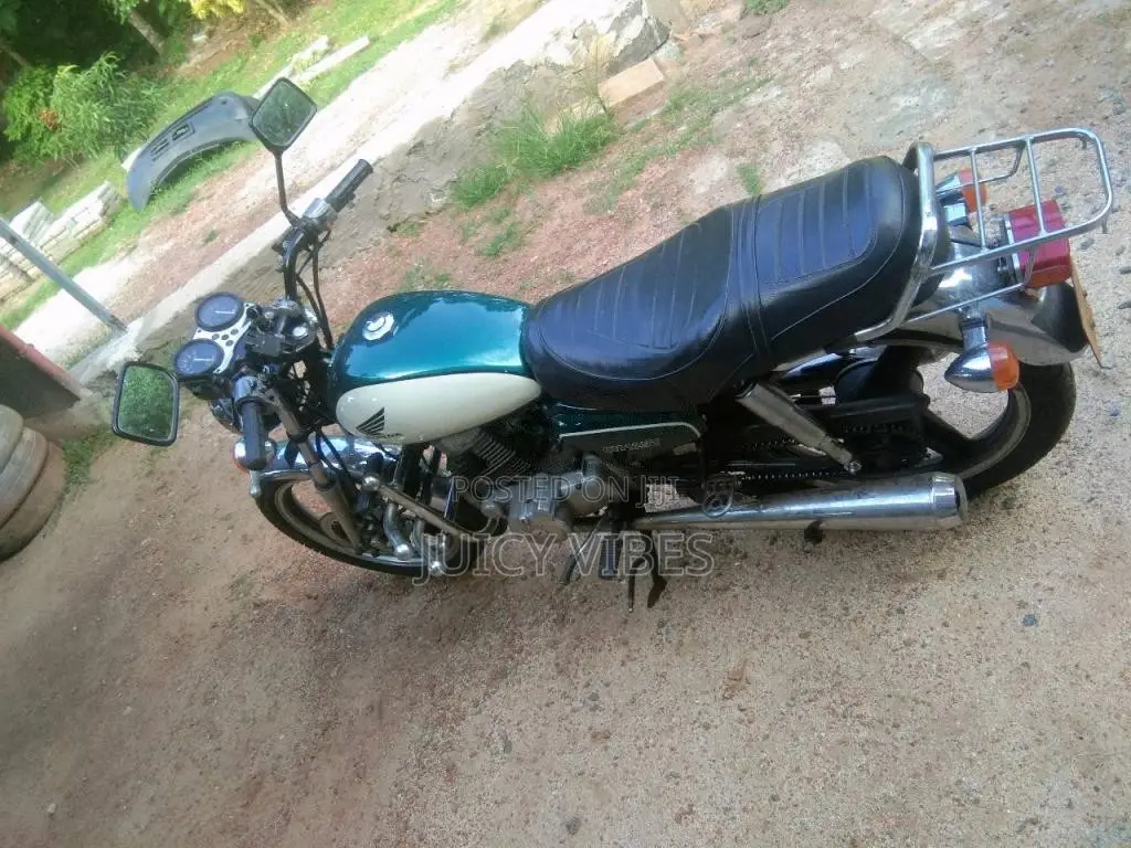 Honda CM 125 1987 Motorbike (Used)