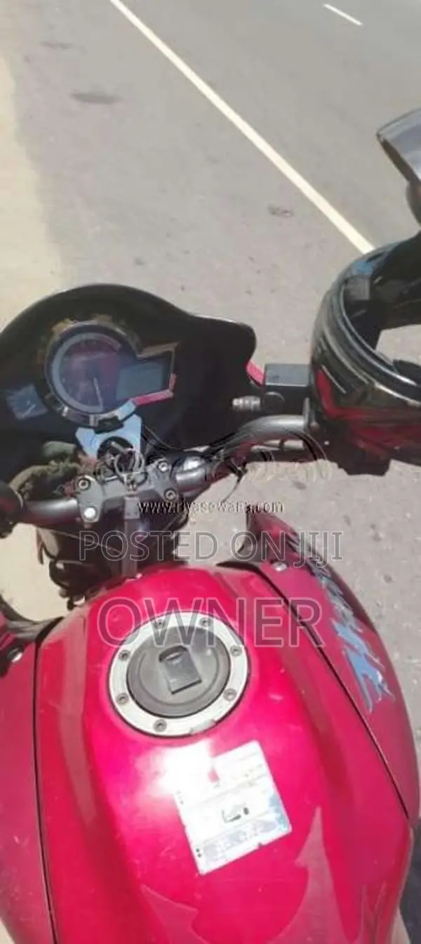 Hero-Honda Hunk 2011 Motorbike (Used)