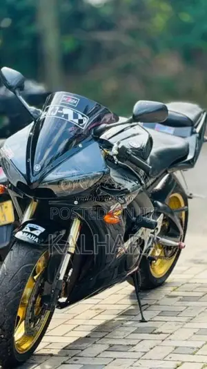 Yamaha R6 2006 Motorbike (Used)