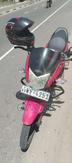 Hero-Honda Hunk 2011 Motorbike (Used)