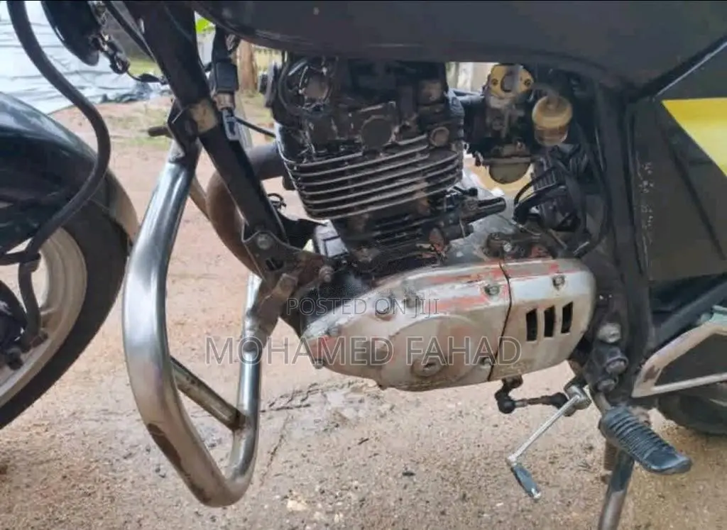 Suzuki GS125 1998 Motorbike (Used)