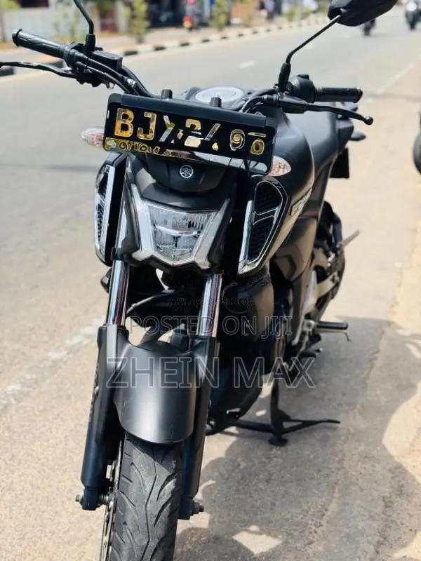 Yamaha FZV4 2025 Motorbike (Used)