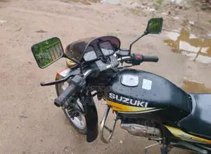 Suzuki GS125 1998 Motorbike (Used)