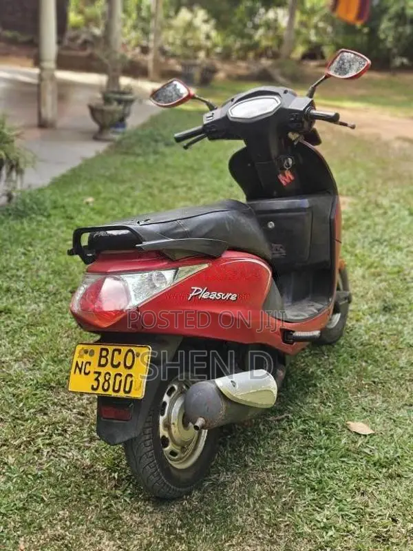 Hero Pleasure 2015 Motorbike (Used)