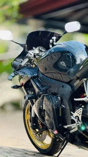 Yamaha R6 2006 Motorbike (Used)