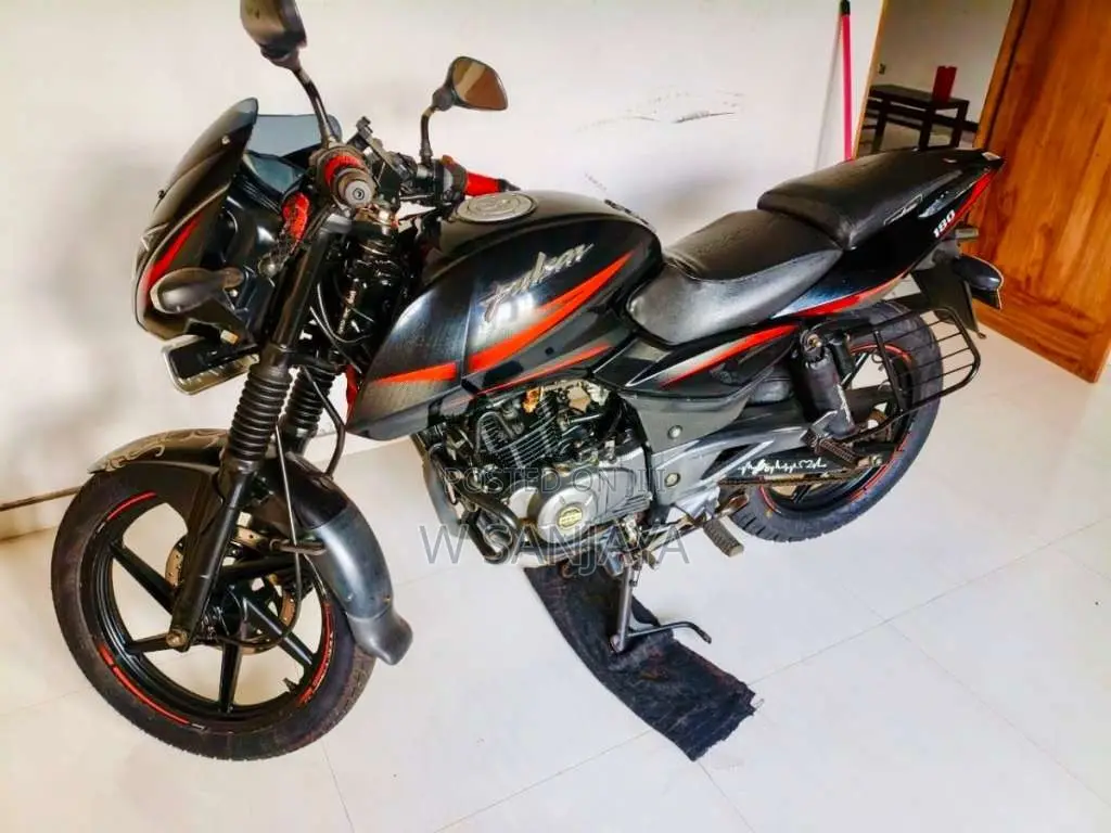 Bajaj Pulsar 2018 Motorbike (Used)