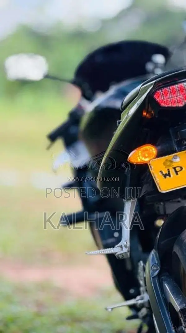 Yamaha R6 2006 Motorbike (Used)