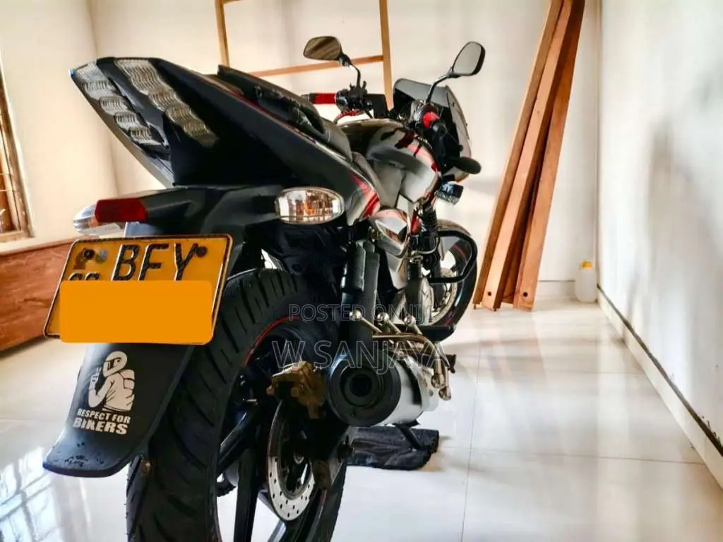 Bajaj Pulsar 2018 Motorbike (Used)
