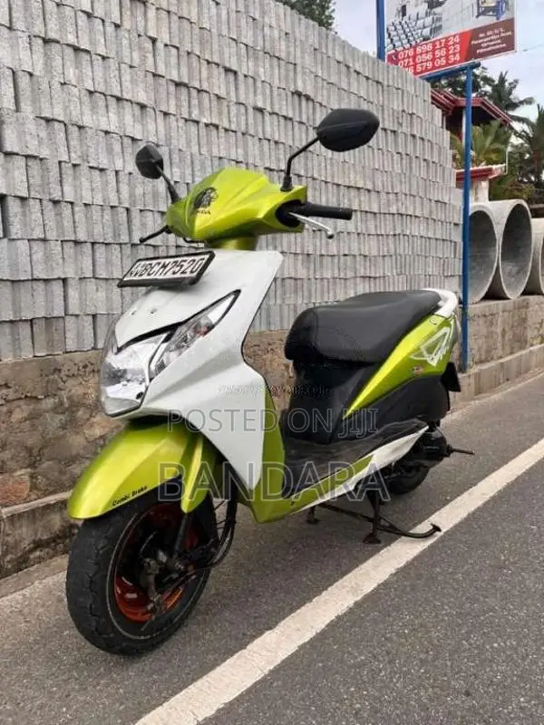 Honda Dio 2015 Motorbike (Used)
