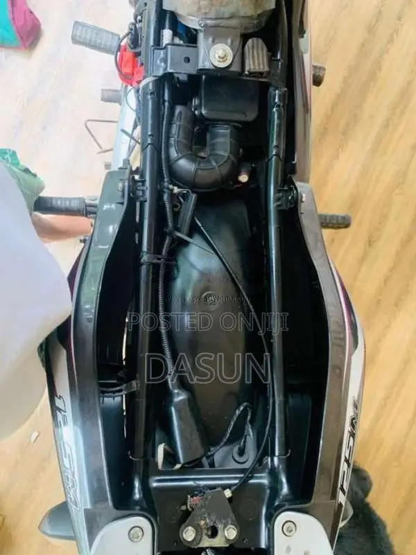 Bajaj Discover 2016 Motorbike (Used)
