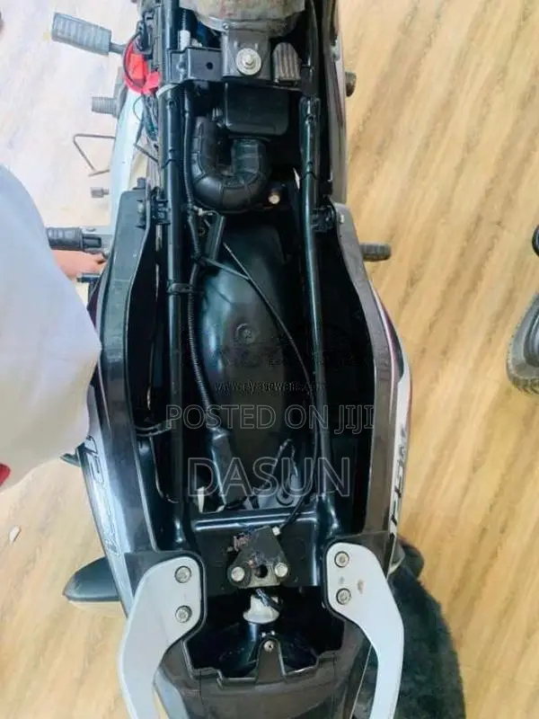 Bajaj Discover 2016 Motorbike (Used)