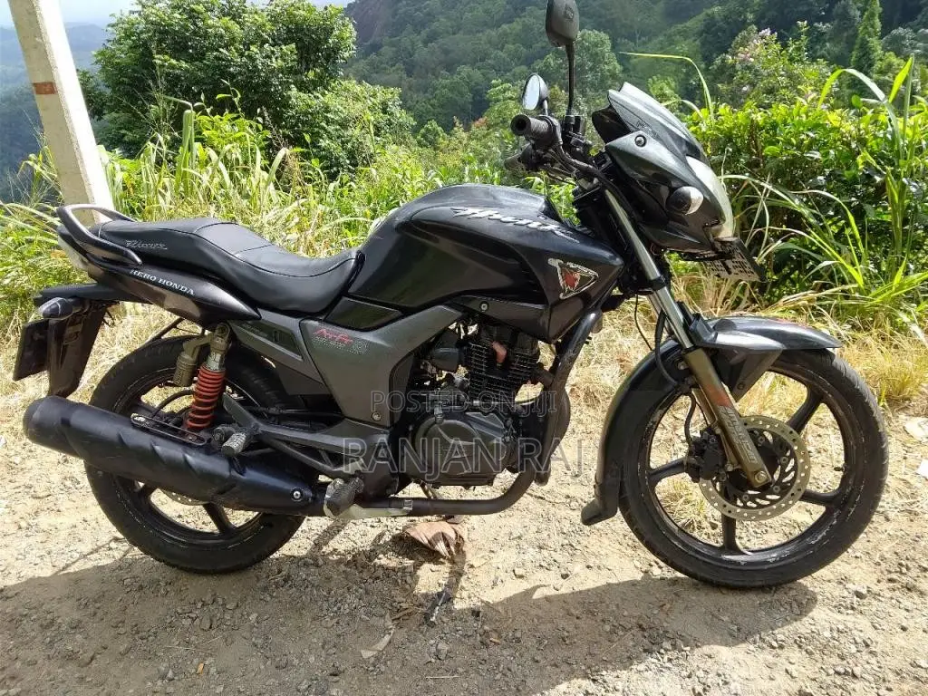 Hero Hunk 2012 Motorbike (Used)