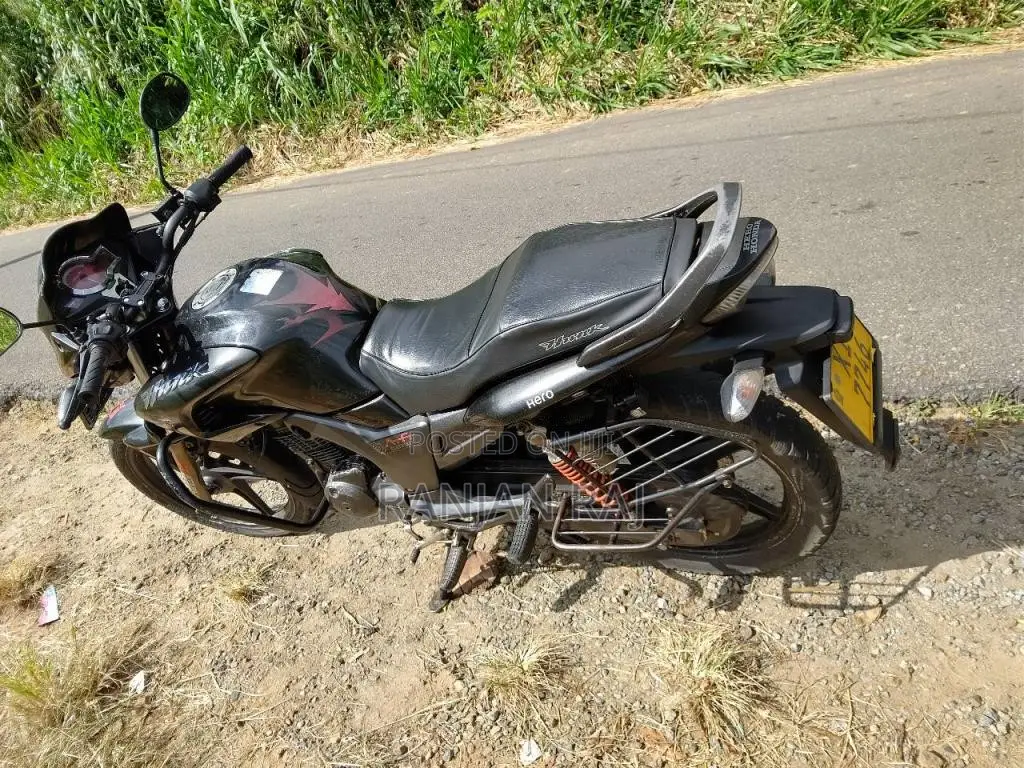 Hero Hunk 2012 Motorbike (Used)