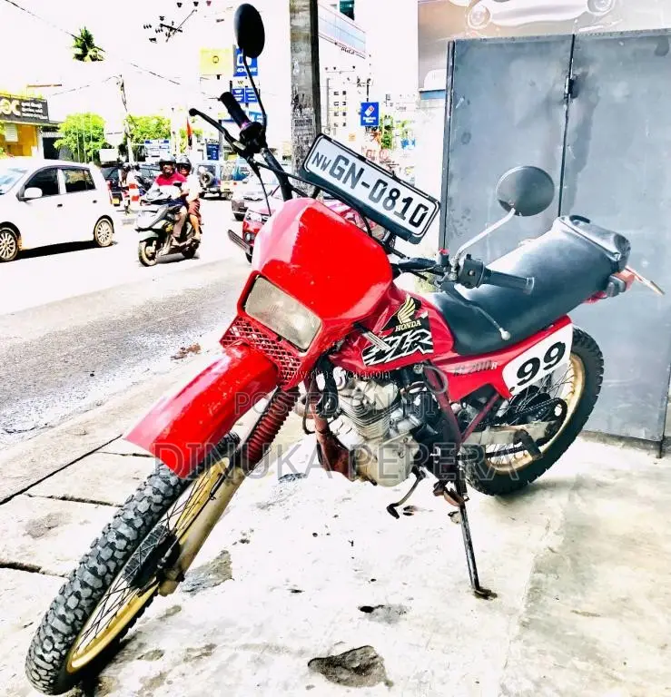 Honda XLR 1999 Motorbike (Used)