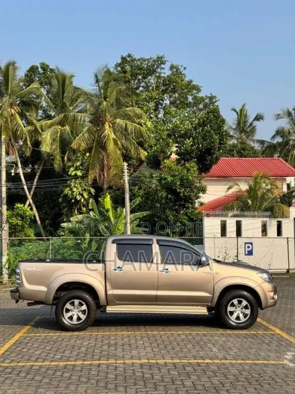Toyota Hilux 2008 Pickup (Used)