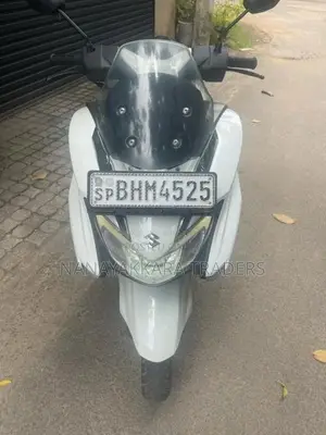 Suzuki BURGMAN 2019 Motorbike (Used)