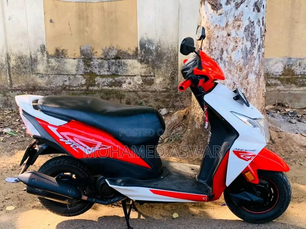 Honda Dio Scv 110 2016 Motorbike (Used)