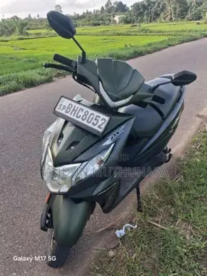 Honda Dio DX 2018 Motorbike (Used)