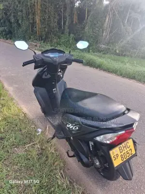 Honda Dio DX 2018 Motorbike (Used)