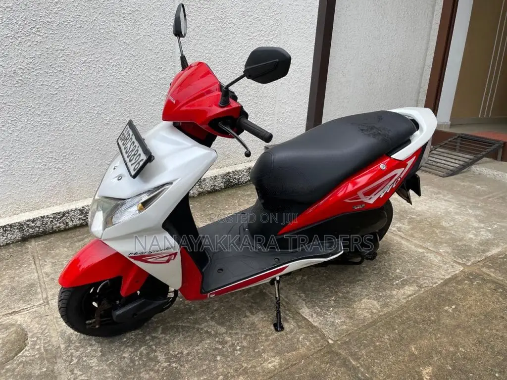 Honda Dio 2015 Motorbike (Used)