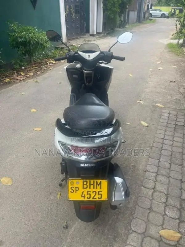 Suzuki BURGMAN 2019 Motorbike (Used)