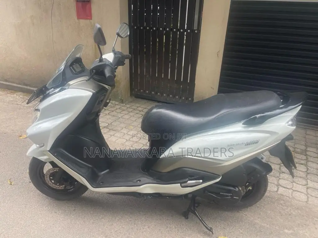 Suzuki BURGMAN 2019 Motorbike (Used)