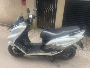 Suzuki BURGMAN 2019 Motorbike (Used)
