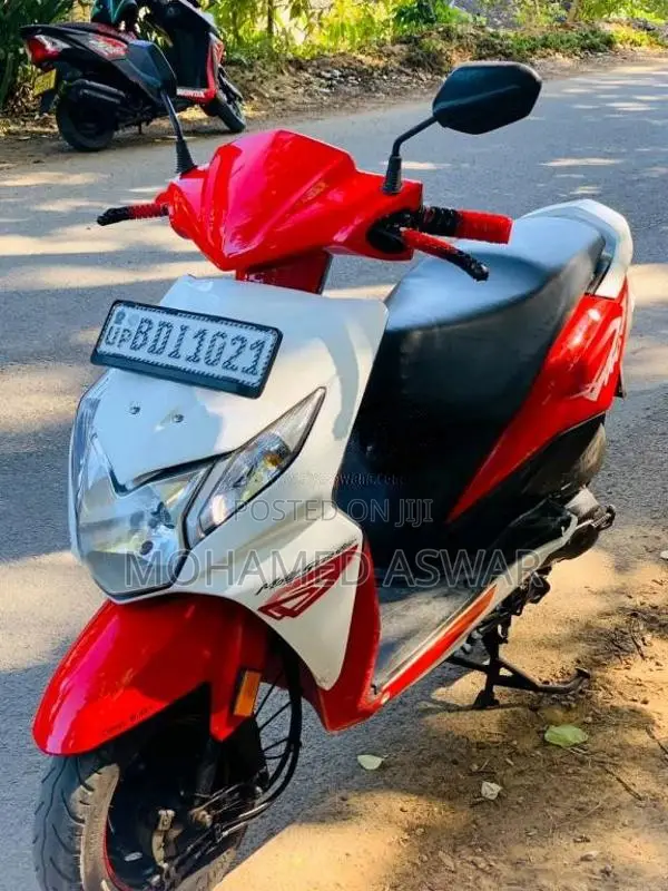 Honda Dio Scv 110 2016 Motorbike (Used)