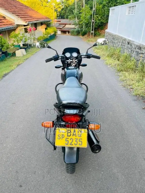 Bajaj Platina 2014 Motorbike (Used)