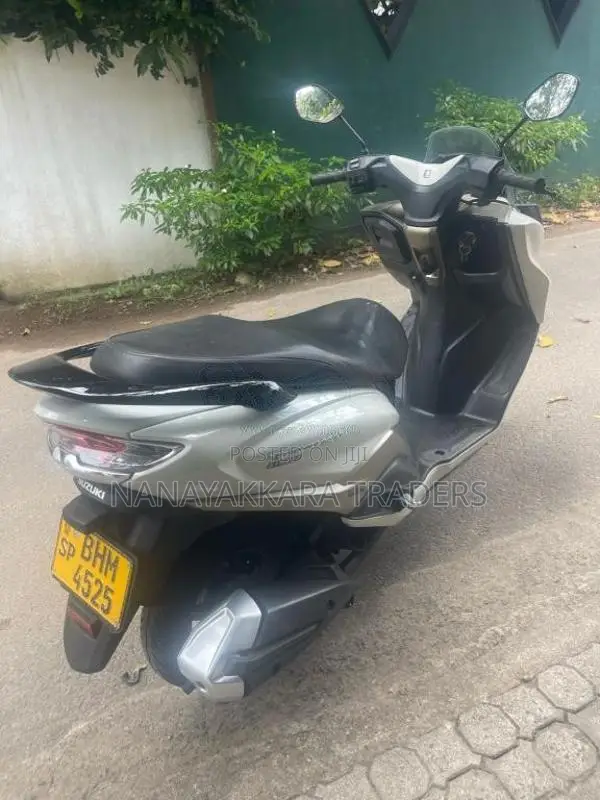 Suzuki BURGMAN 2019 Motorbike (Used)