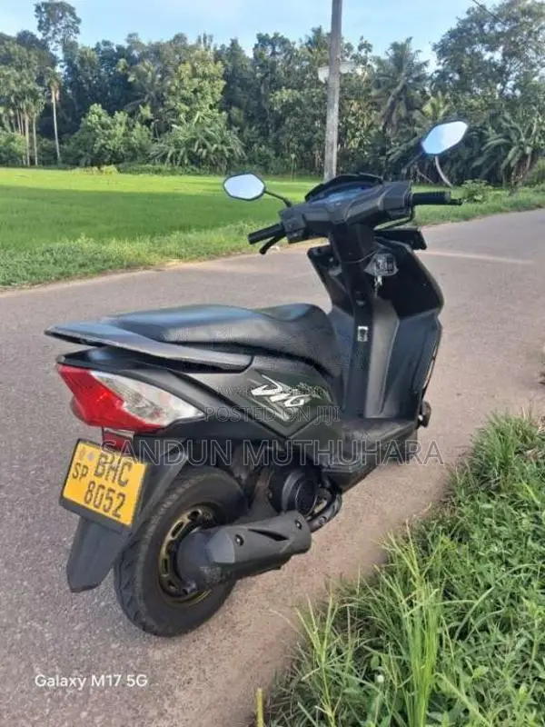 Honda Dio DX 2018 Motorbike (Used)