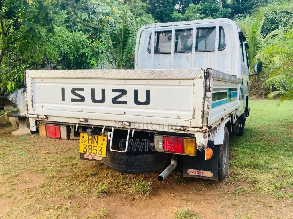 Isuzu ELF 1998 Crew Cab (Used)