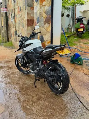 Bajaj Pulsar NS200 2018 Motorbike (Used)