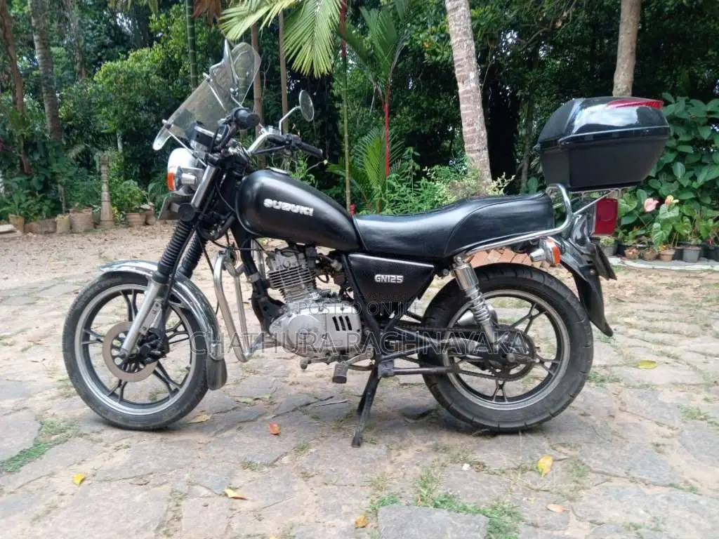 Suzuki GN125 H 2004 motorcycle (Used)