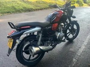 Bajaj V12 2018 Motorbike (Used)