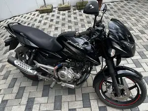 Bajaj Pulsar 2016 Motorbike (Used)