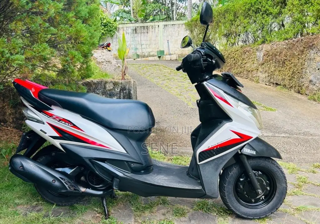 Yamaha Ray Z 2015 Motorbike (Used)