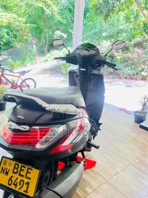 Hero Dash 2017 Motorbike (Used)