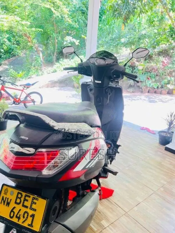 Hero Dash 2017 Motorbike (Used)
