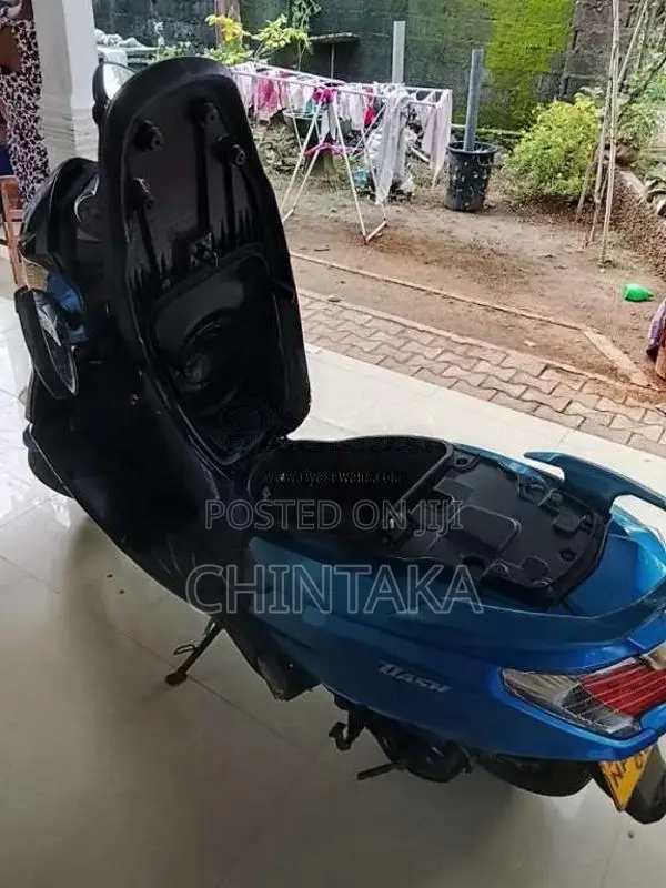 Hero Dash 2017 Motorbike (Used)
