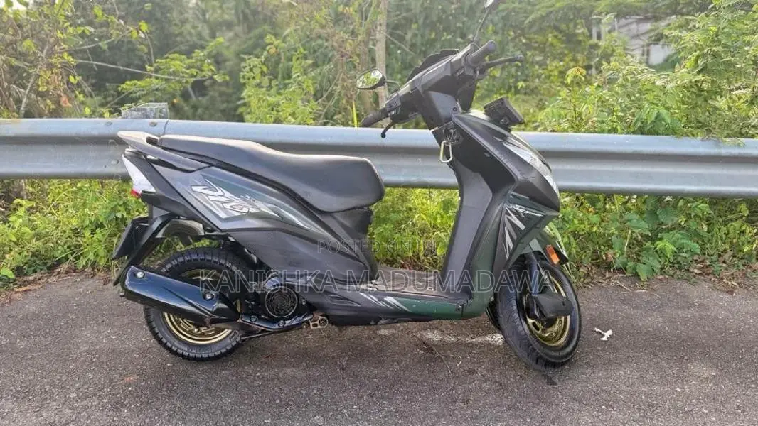 Honda Dio DX 2020 Motorbike (Used)