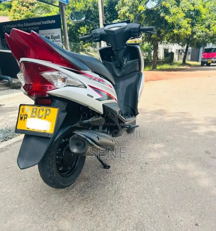 Yamaha Ray Z 2015 Motorbike (Used)