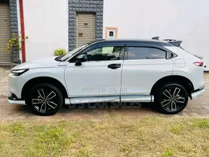 Honda Vezel Z Play Moonroof Body Kit 2026 SUV Brand New