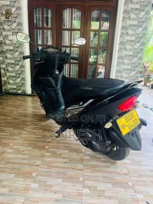 Yamaha ZR 2018 Motorbike (Used)