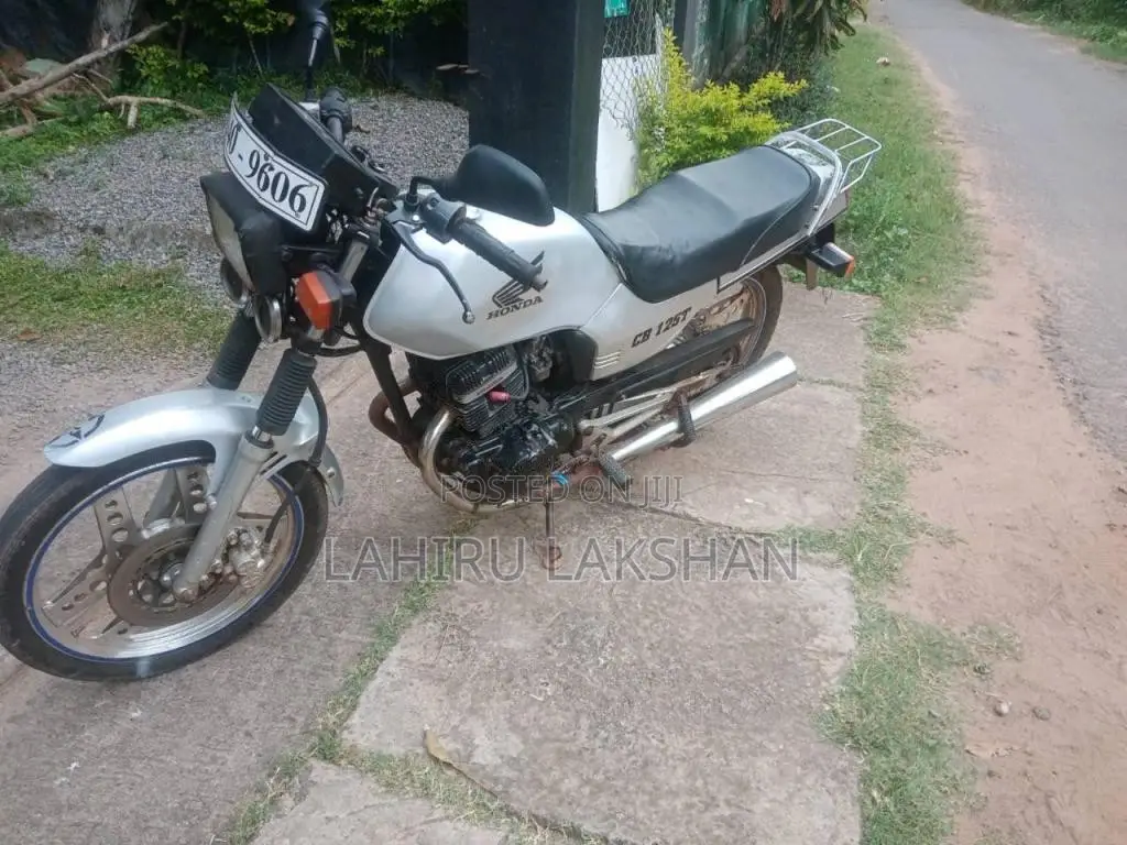 Honda CB 125 1993 Motorbike (Used)