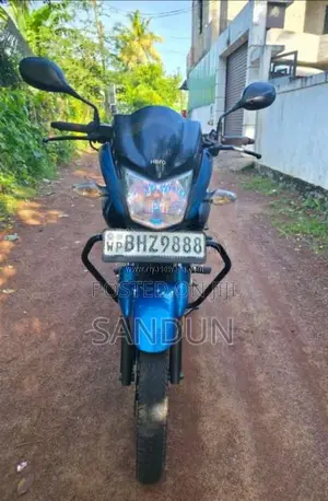 Hero Hunk 2019 Motorbike (Used)