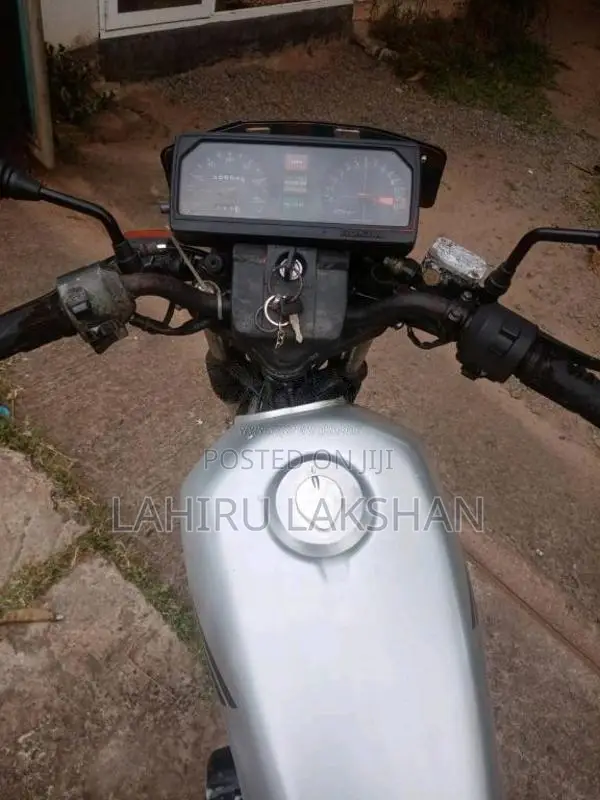Honda CB 125 1993 Motorbike (Used)